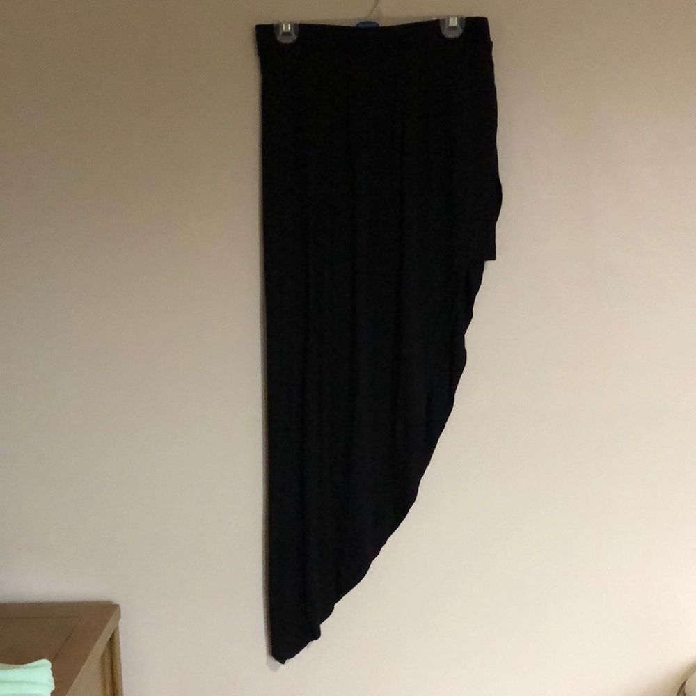 Black slanted skirt
